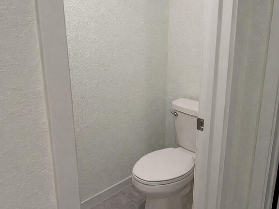 5th image of 17359 E 95th Pl