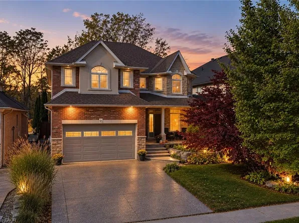 95 Tollgate Dr, Hamilton, ON L9G 5C9