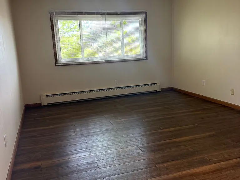 4347 University Ave NE — Photo 1