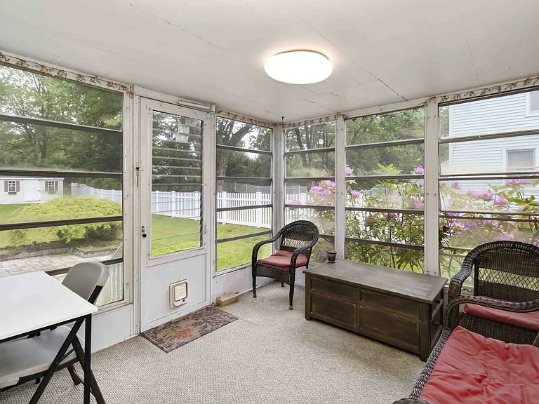 7 Evelyn Rd — Photo 17