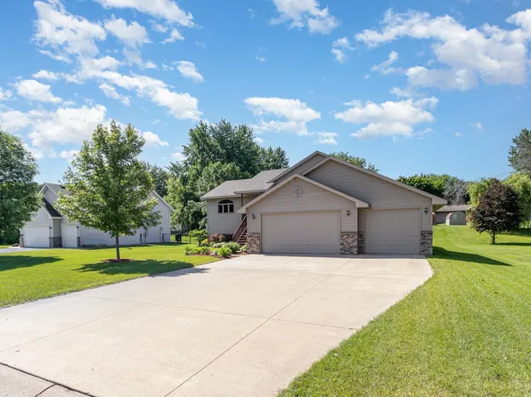 701 E Beaver St, Belle Plaine, MN 56011