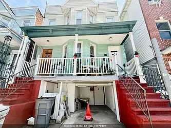 12 Van Wagenen Avenue  image 1 of 23