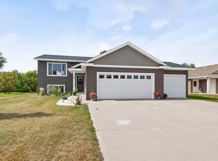 190 Red School Ln, Kellogg, MN 55945
