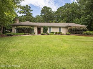 970 Raintree Dr, Alexander City, AL 35010