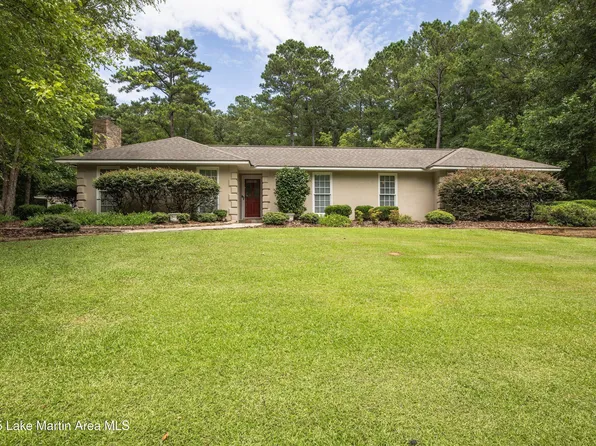 970 Raintree Dr, Alexander City, AL 35010