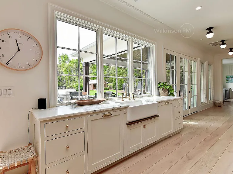 9705 Saddle Ave — Photo 29