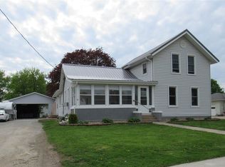 544 6th St, Jesup, IA 50648