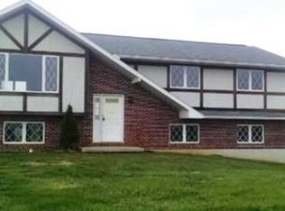 20 Swissdale Rd, Bernville, PA 19506