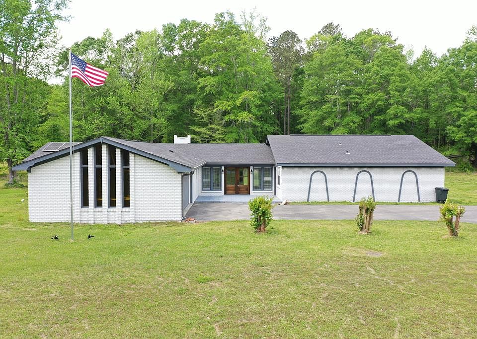 1st image of 133 Magnolia Rd