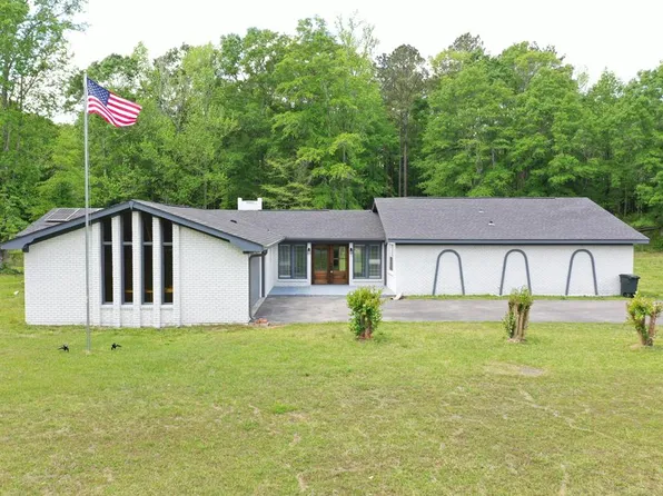 133 Magnolia Rd, Laurel, MS 39443