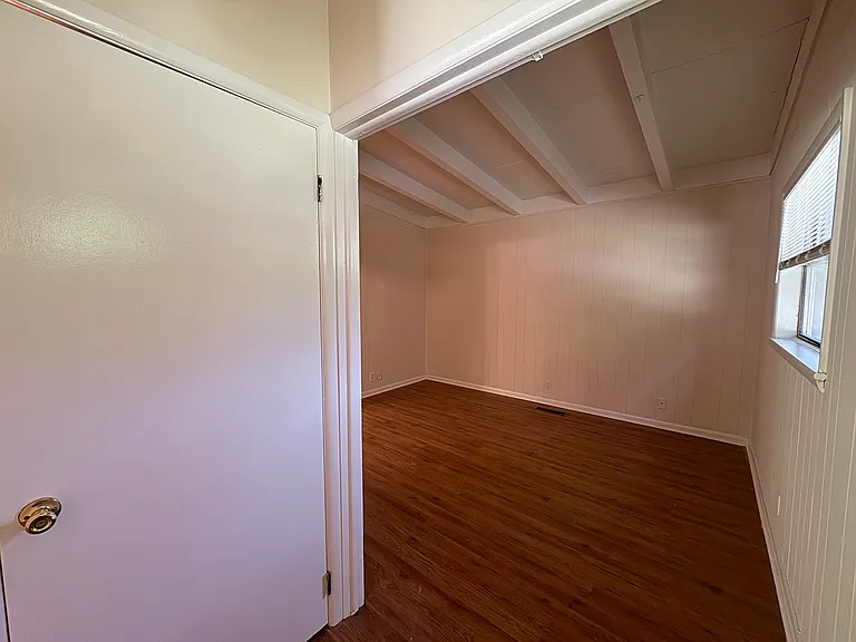 3930 Montclair Rd — Photo 14