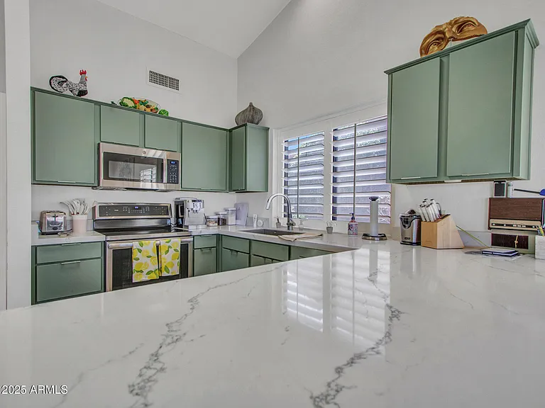 9343 W Escuda Dr — Photo 14