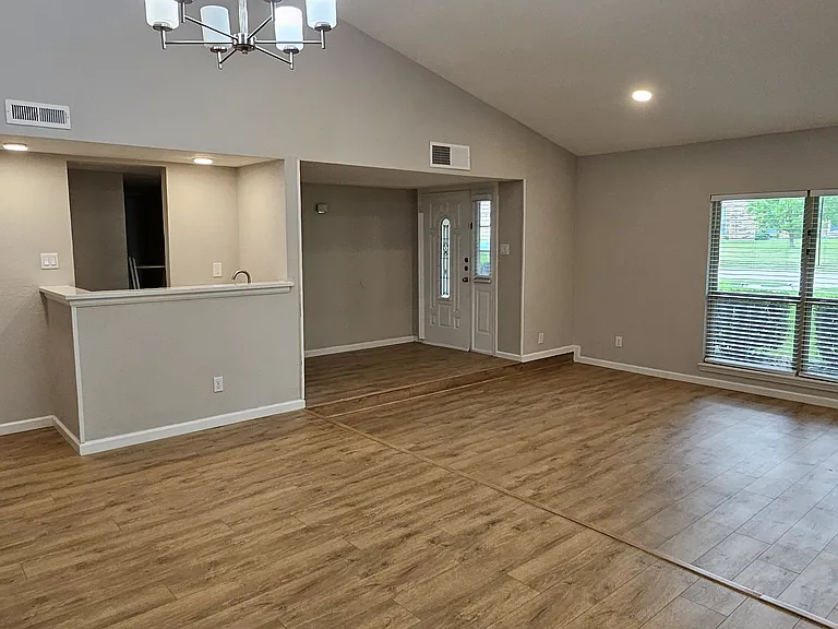 1344 Heidi Dr — Photo 10