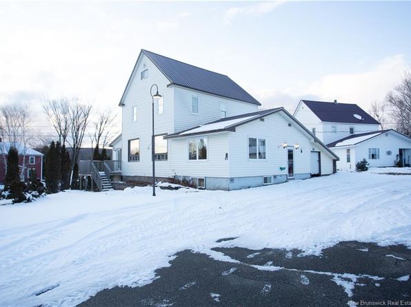 4 Cedar St, McAdam, NB E6J 1V6