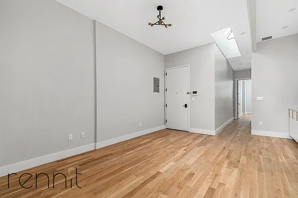 Rented by Rennit Inc. | media 4