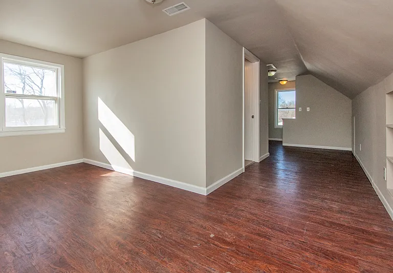 902 Titus Ave — Photo 13