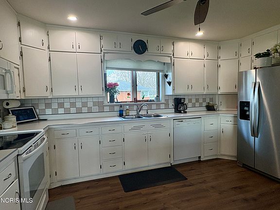 5th image of 202 Short Buehrer Rd