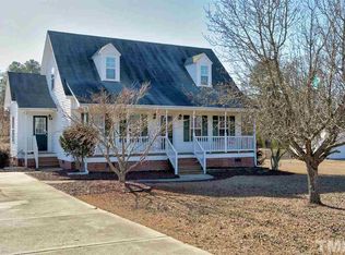 75 Ironwood Dr, Fuquay Varina, NC 27526