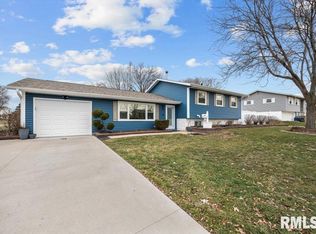 2306 18th St, Bettendorf, IA
