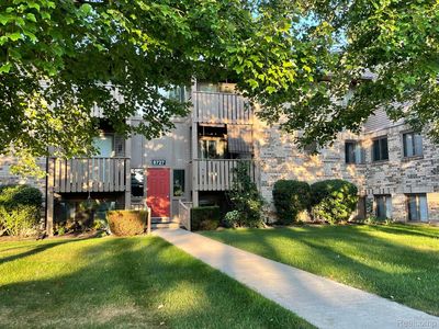 8727 Candlewood Trl APT 3, Brighton, MI, 48116