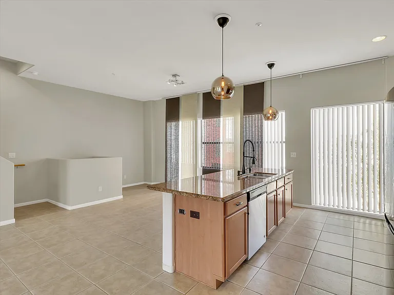 4613 E Culver St — Photo 30