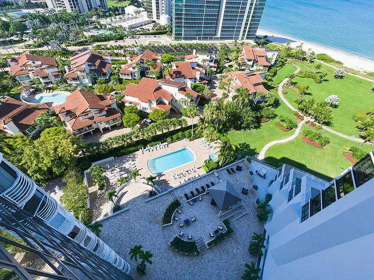4751 Gulf Shore Blvd N #Penthouse 7 — Photo 31