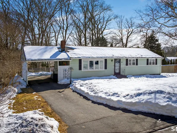 70 Bel Aire Drive, Groton, CT 06355