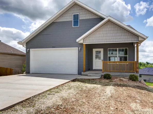 2101 N 26th St, Ozark, MO 65721