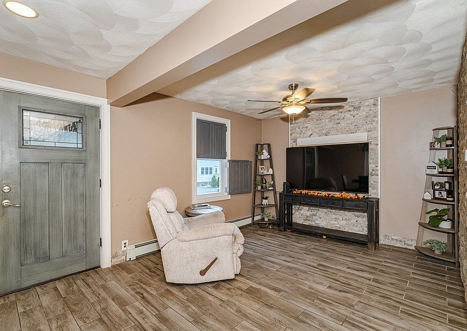 33 Ballard St, Saugus, MA 01906 Zillow