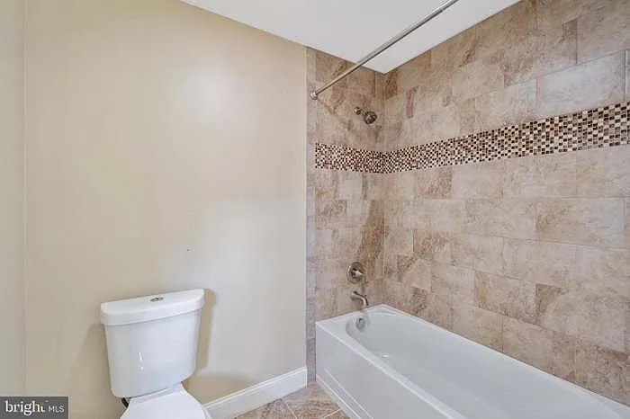 27 Chippendale Cir — Photo 16