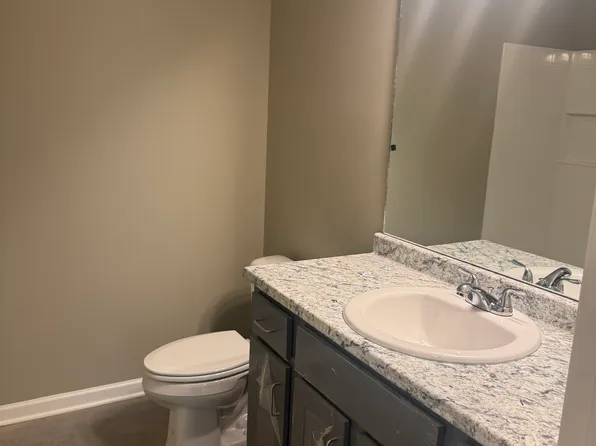1047 Walker Ave, Memphis, TN 38106