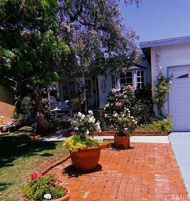 2nd image of 22704 Marjorie Ave