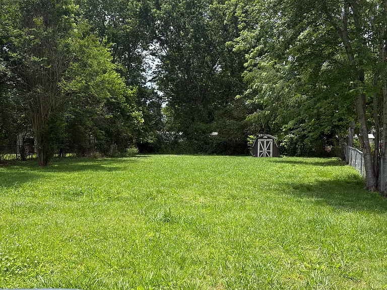203 Rigney Dr — Photo 4