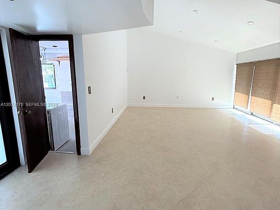 5th image of 10020 SW 91st Ter