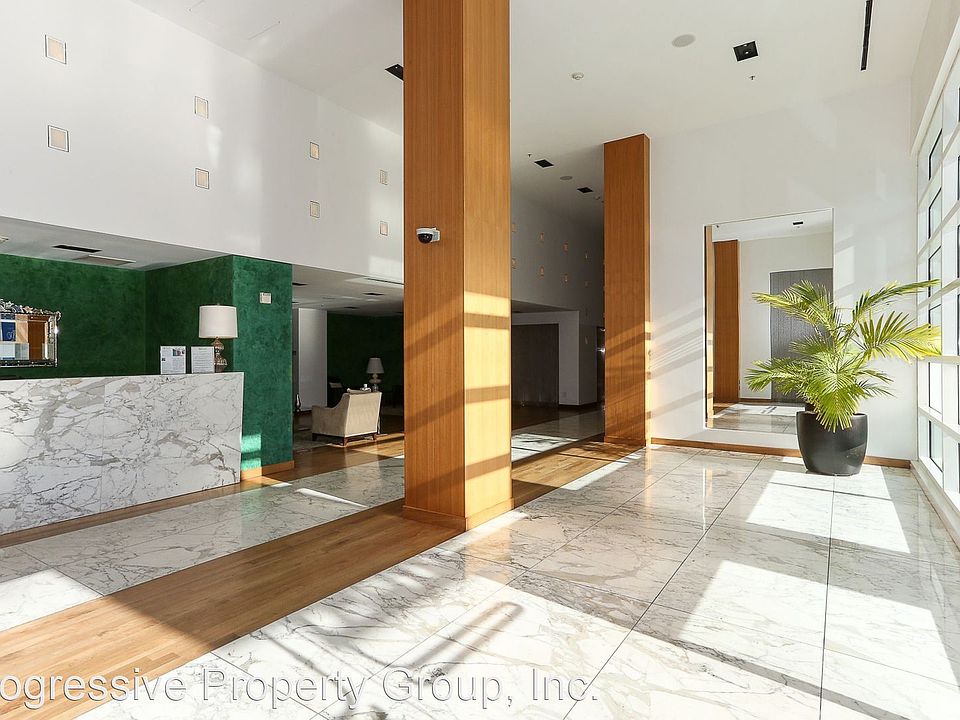 1st image of 555 4th St Unit 718