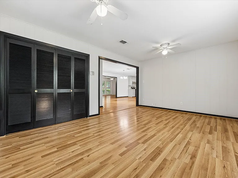 5242 Beechnut St — Photo 4