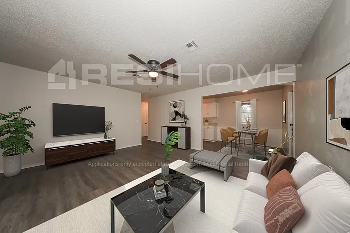 1832 N Gale Ave — Photo 7