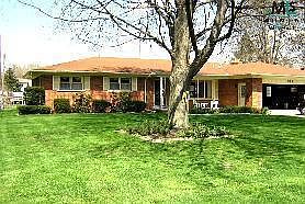 1st image of 636 Cloverlawn St