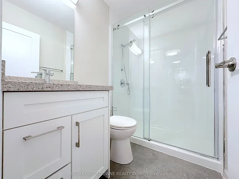 135 Allan St #306 — Photo 10