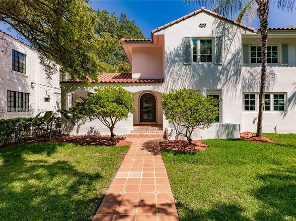 2111 Alhambra Cir, Coral Gables, FL 33134