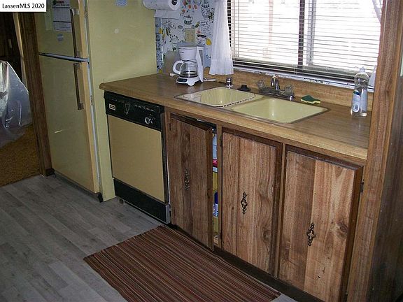 5th image of 688-040 Hollywood Way