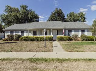 2684 Glen Briar Pl, Decatur, IL 62521