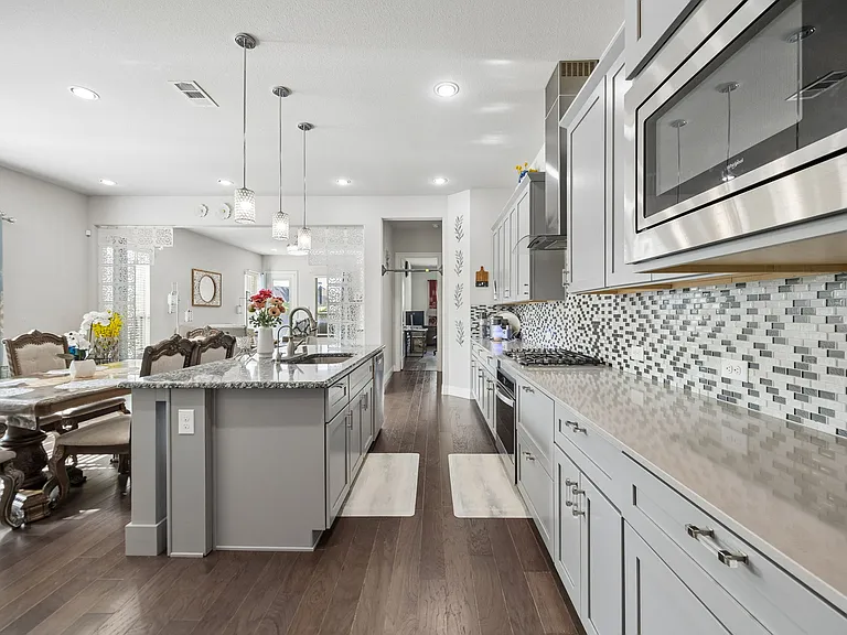 4500 El Paso Dr — Photo 12