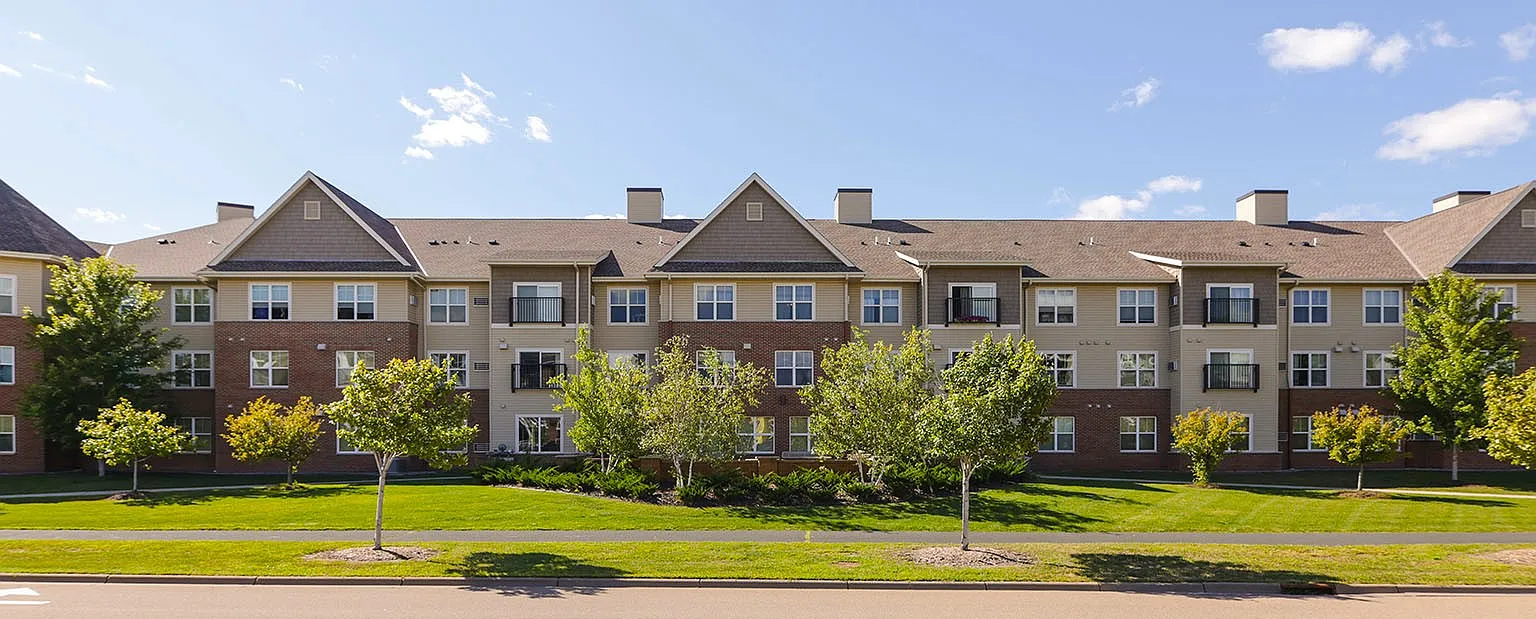 Bottineau Ridge Apartments — Photo 3