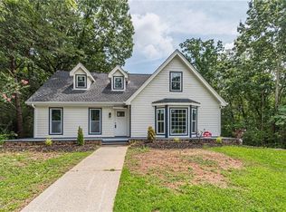 2051 Kinridge Rd, Marietta, GA 30062