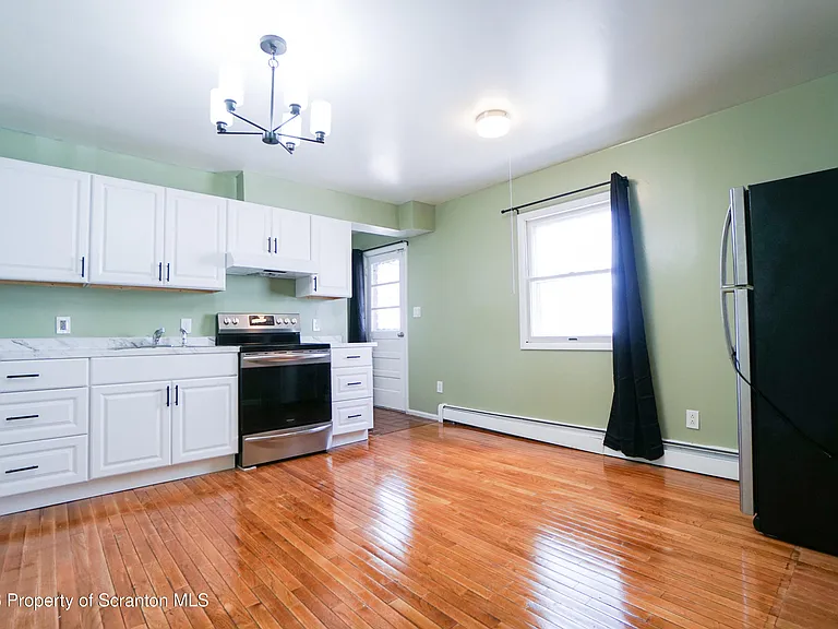 1519 Meylert Ave — Photo 6