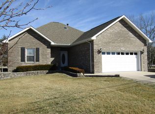 1219 Arrowhead Dr, Crossville, TN 38572