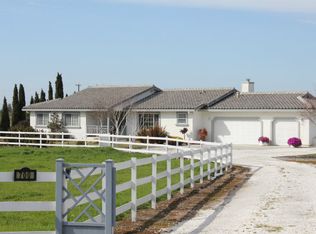 700 Heatherwood Estates Dr, Hollister, CA 95023