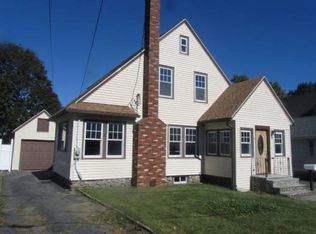 8 Dybeck St, Worcester, MA 01607