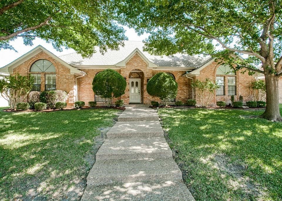 1st image of 2309 Chadbourne Dr